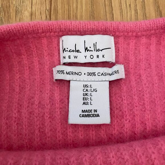 Nicole Miller Merino Wool/Cashmere sweater - Picture 2 of 6